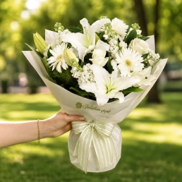 White Flowers Bouquet Antalya